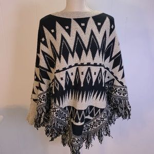 En Cream sweater size M